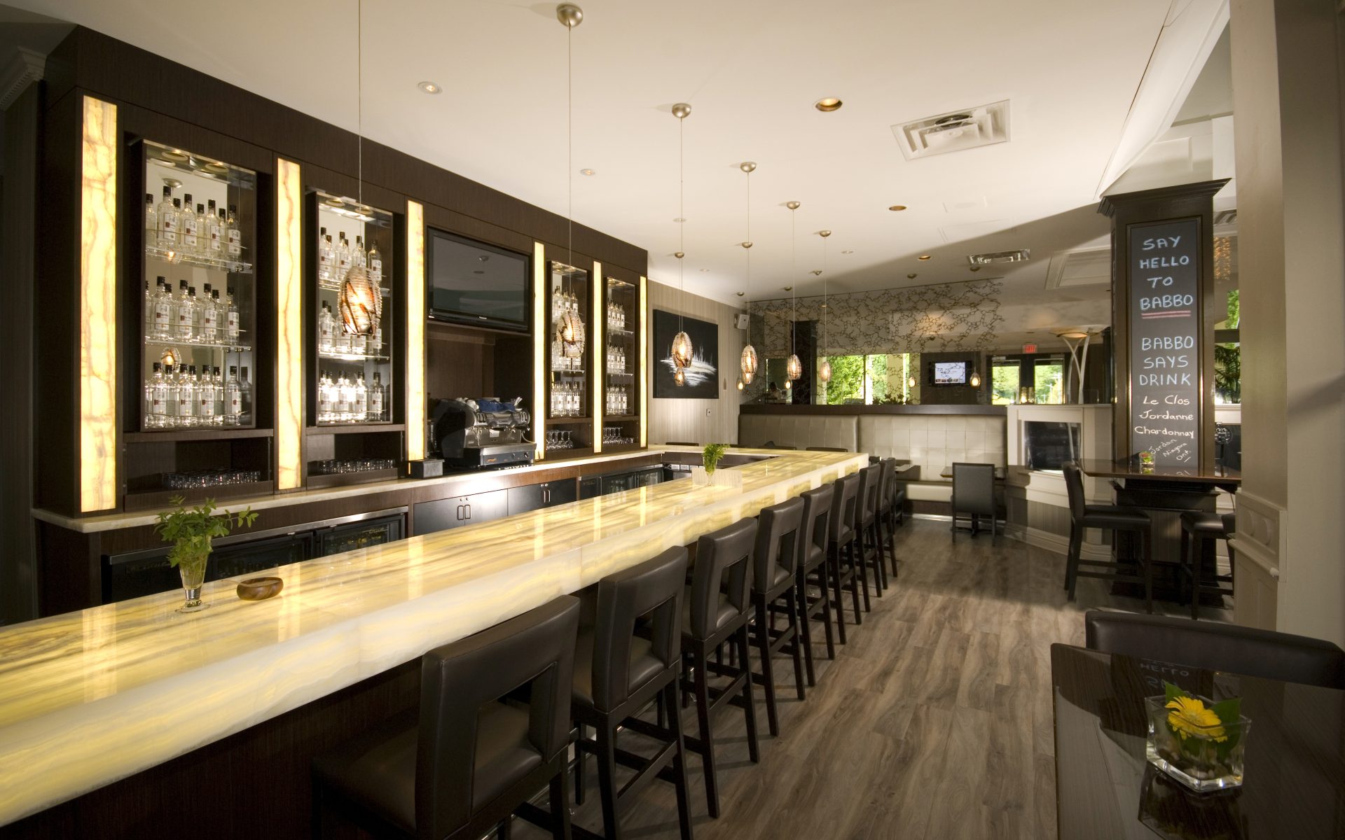 Hockley Valley Resort Bar