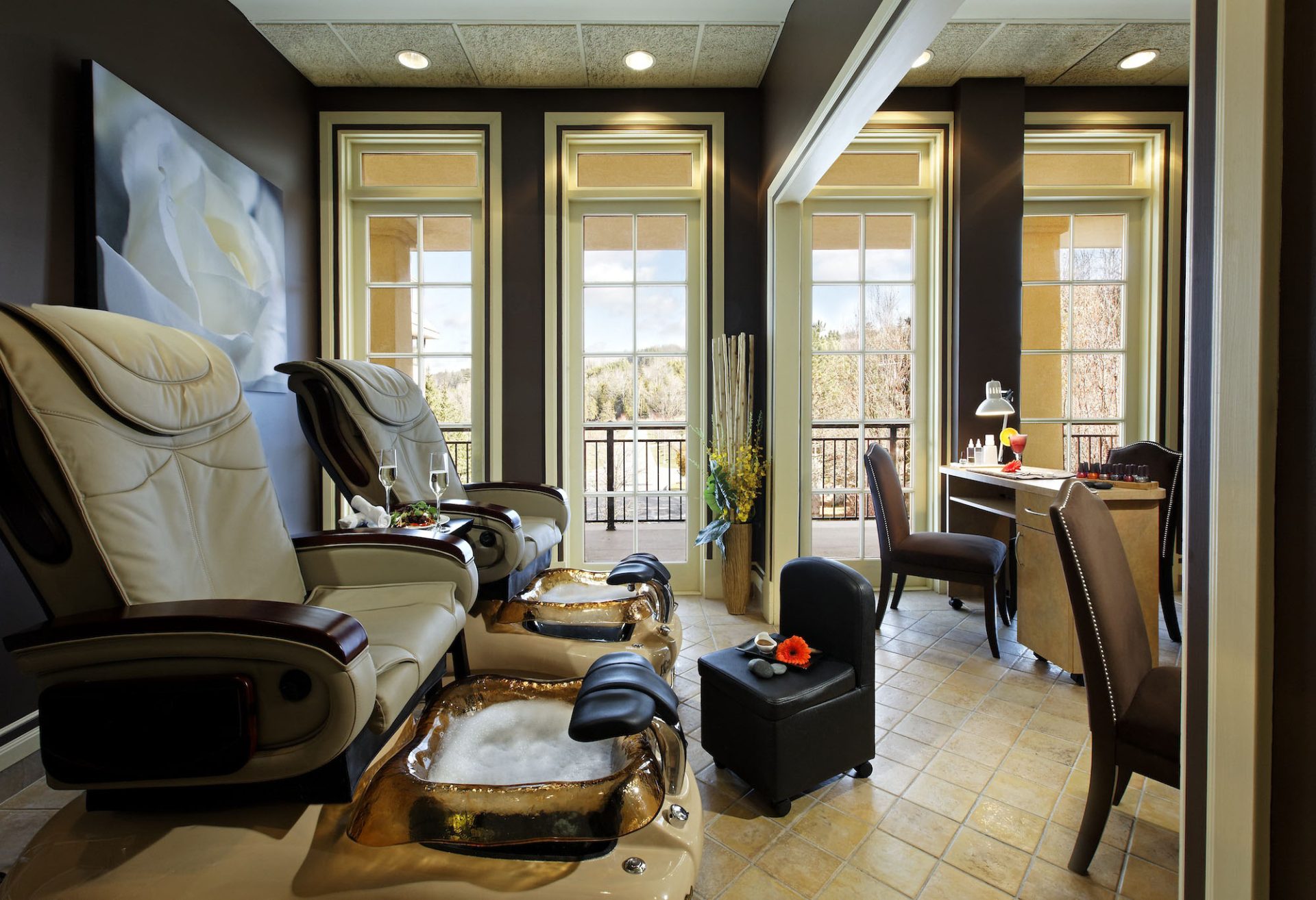Hockley Valley Resort Nail Salon