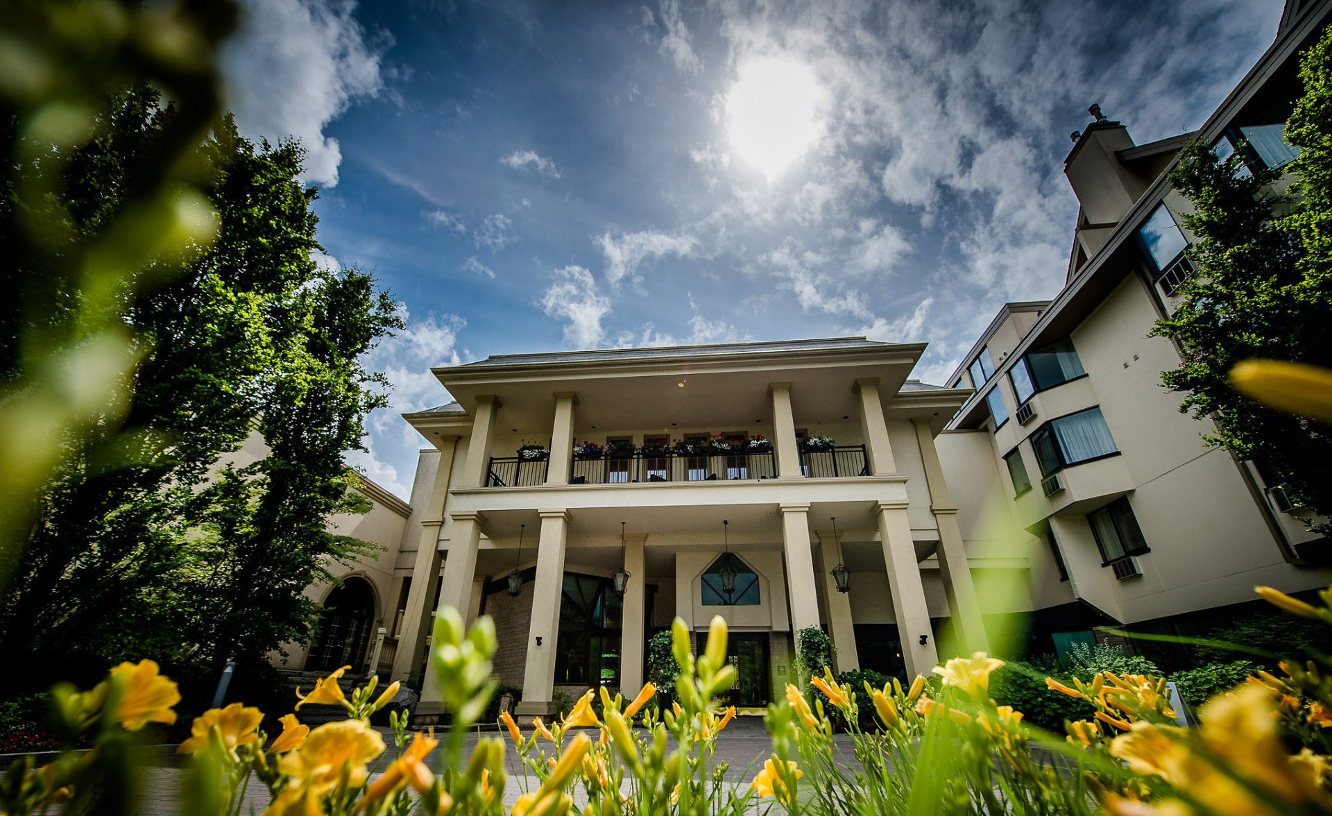Hockley Valley Resort Exterior