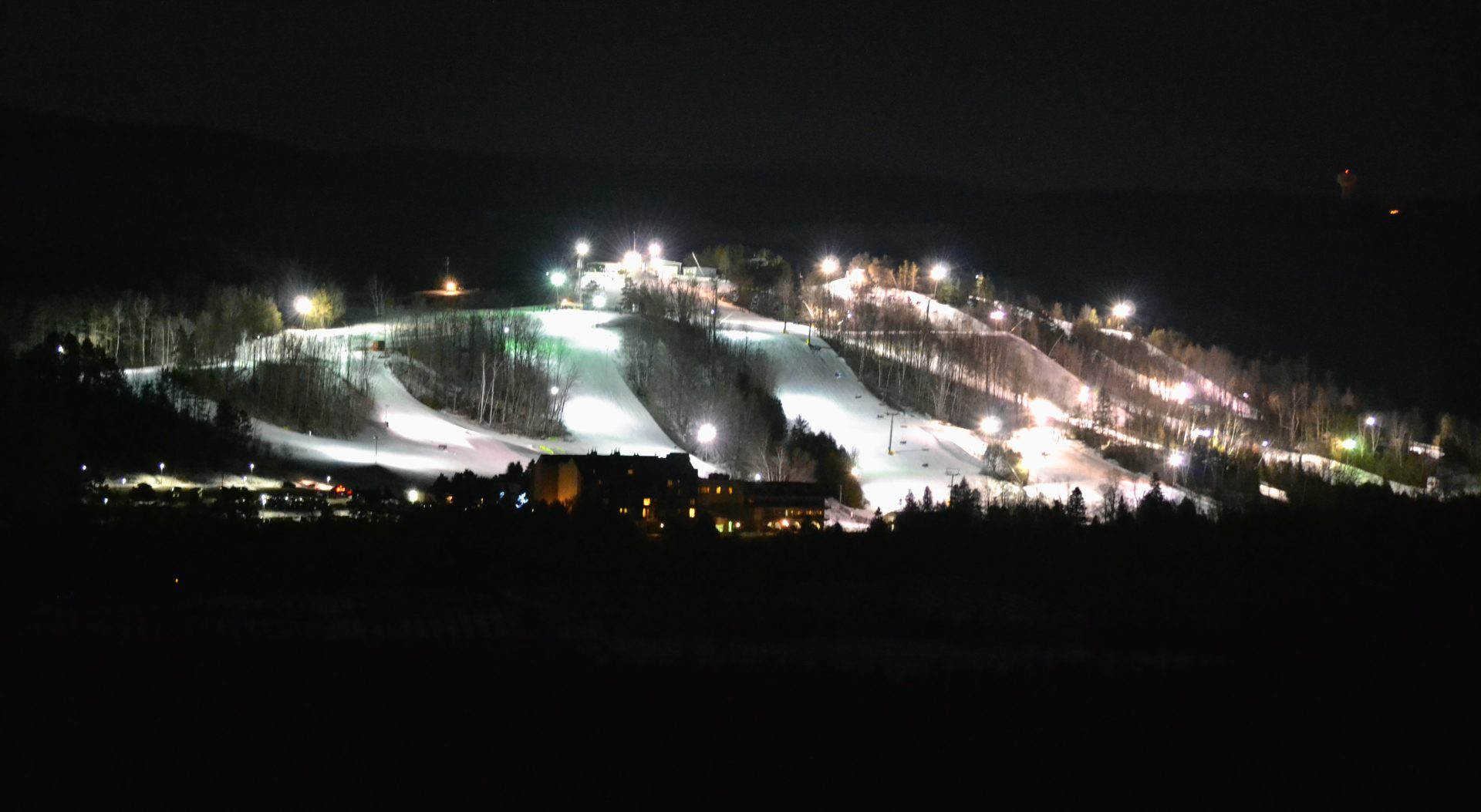 Hockley Valley Resort Ski Hills