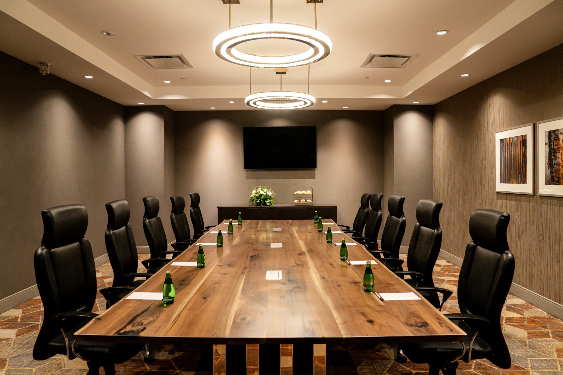 DoubleTree by Hilton Kitchener Conference Area / Boardroom