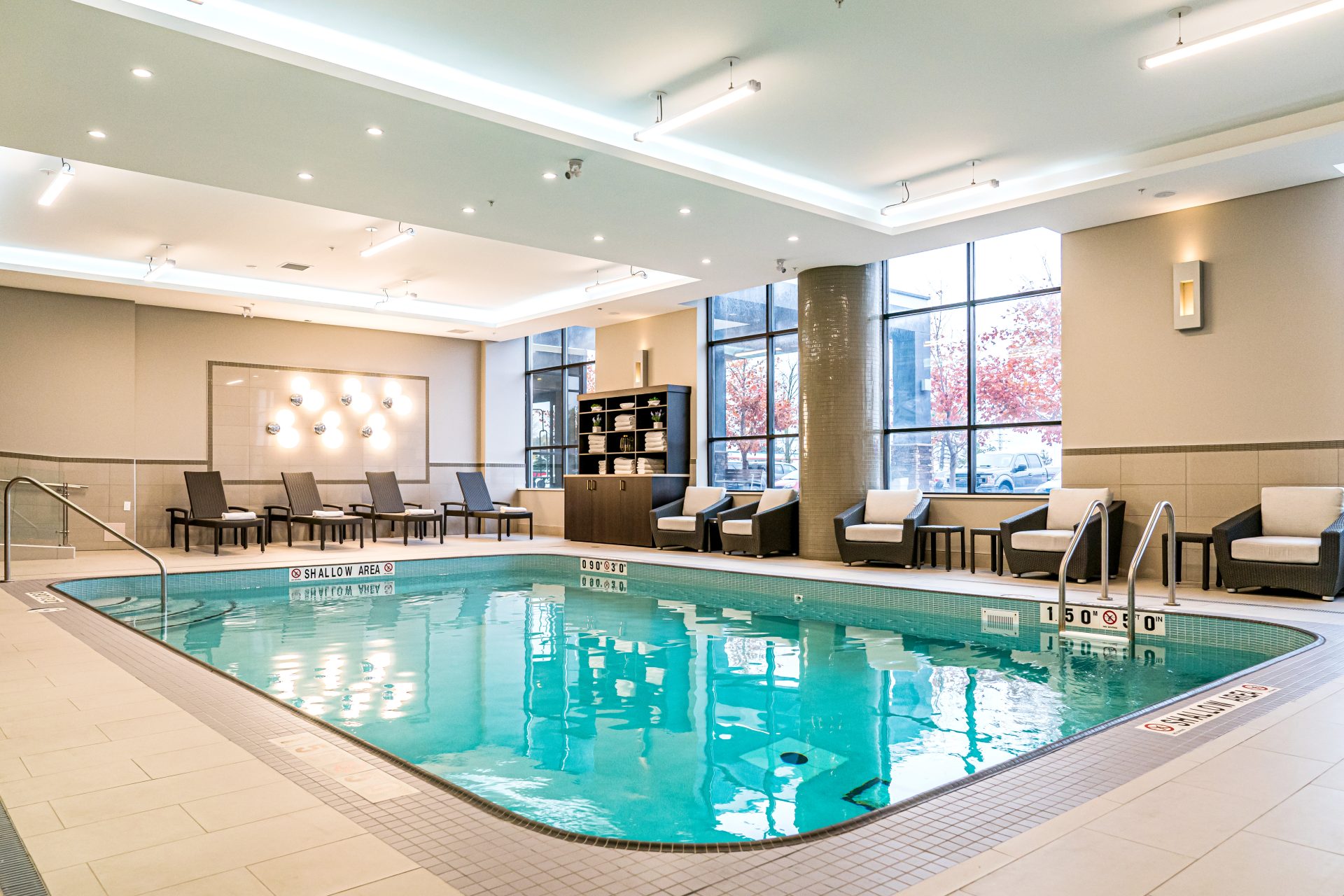 DoubleTree by Hilton Kitchener Indoor Pool