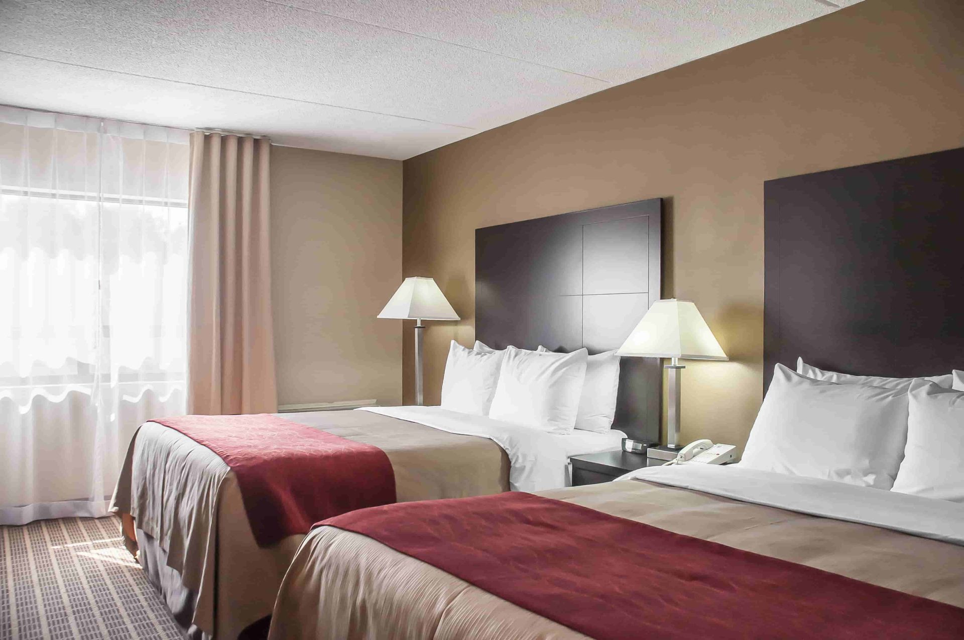 Comfort Inn Fort Erie two twin bed