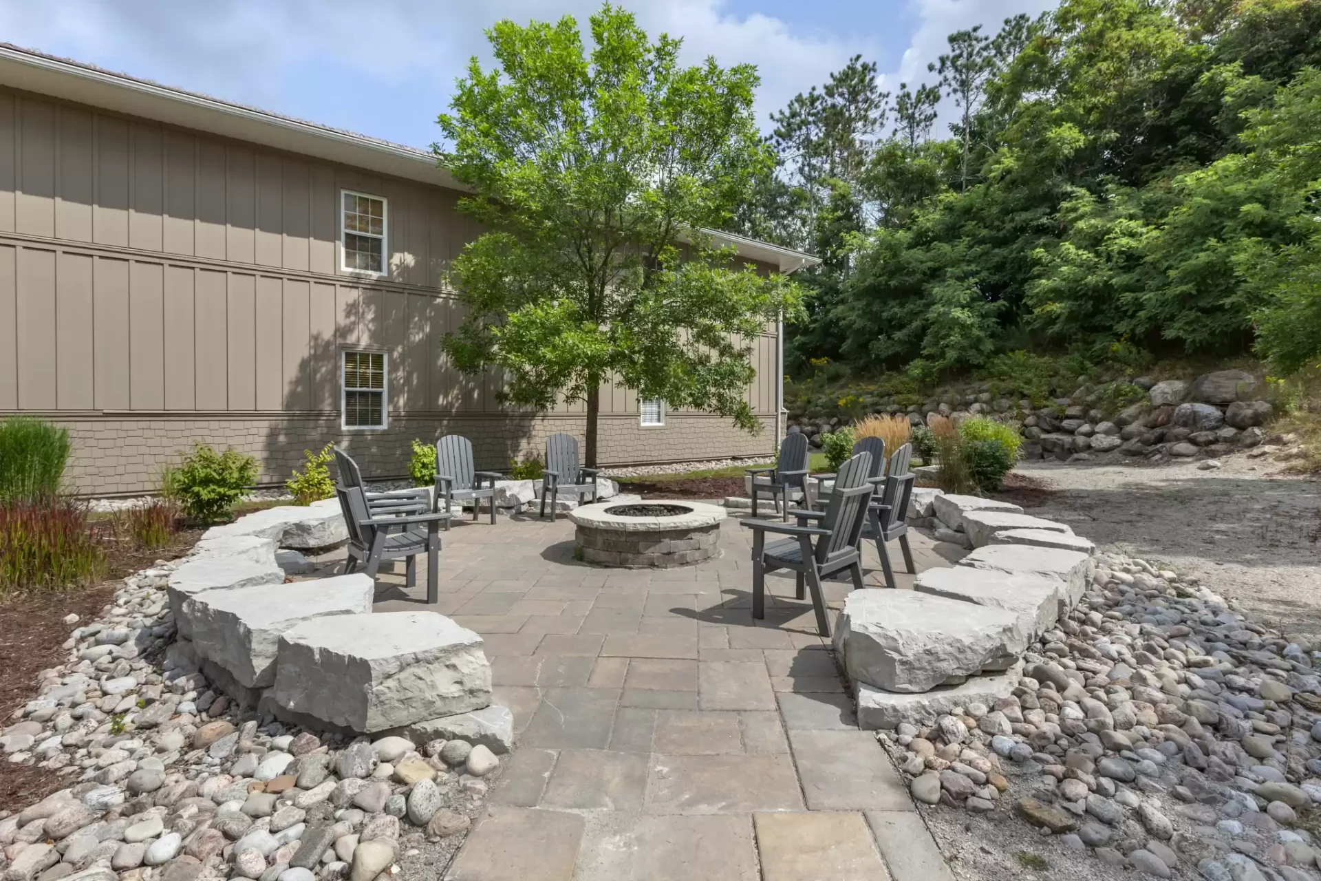 Carriage Ridge Resort outside firepit with chairs