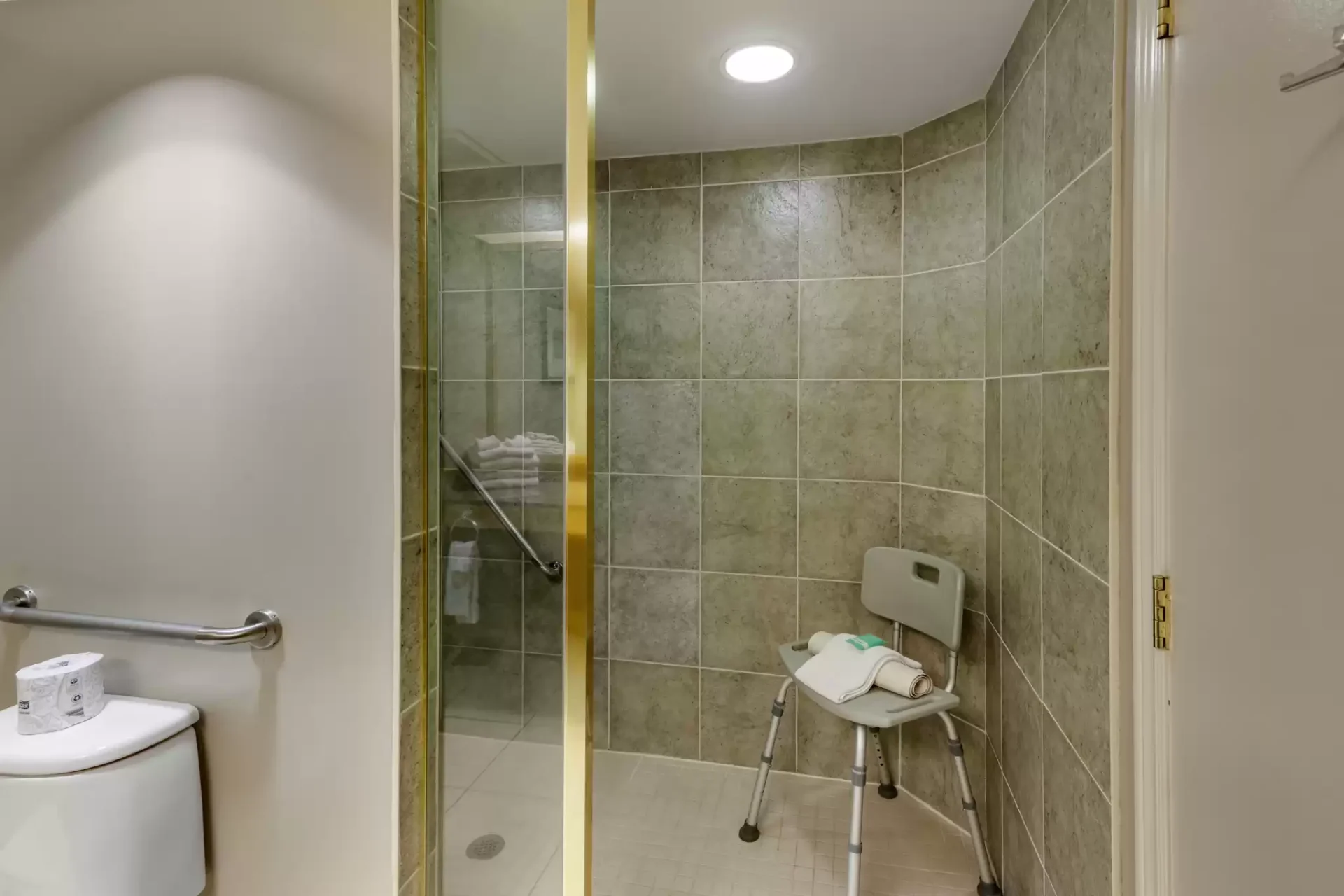 Carriage Ridge Resort accessible washroom